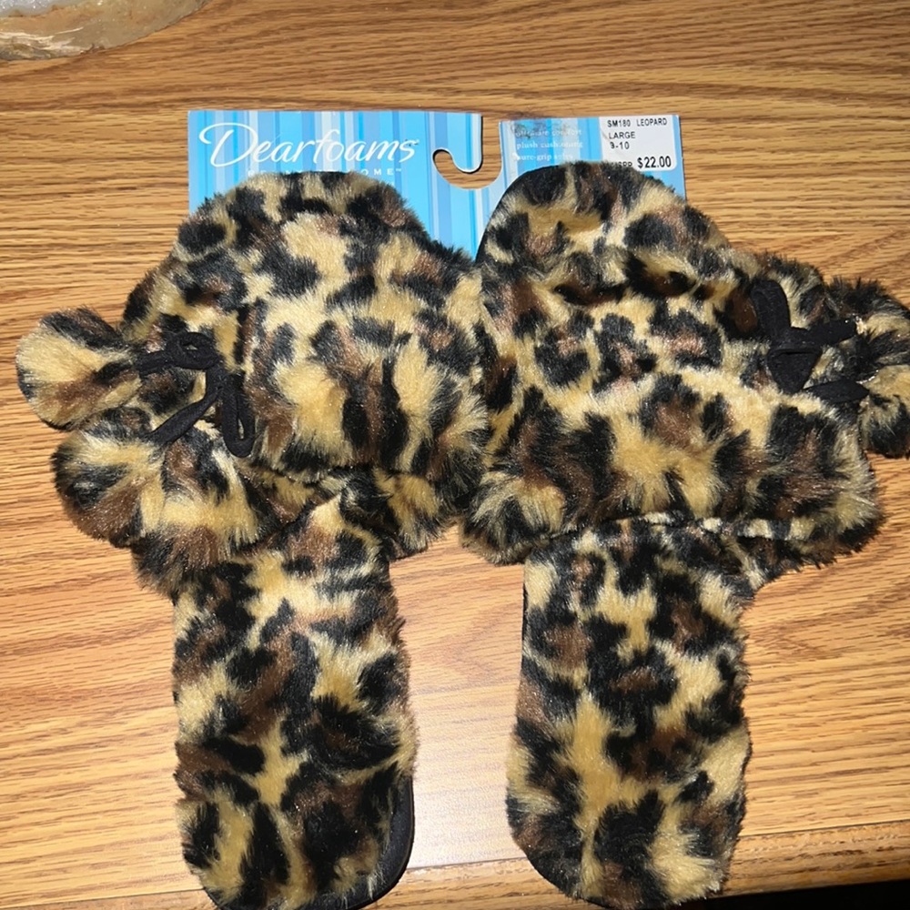 Dearfoams Cheetah Slippers size Large 9-10